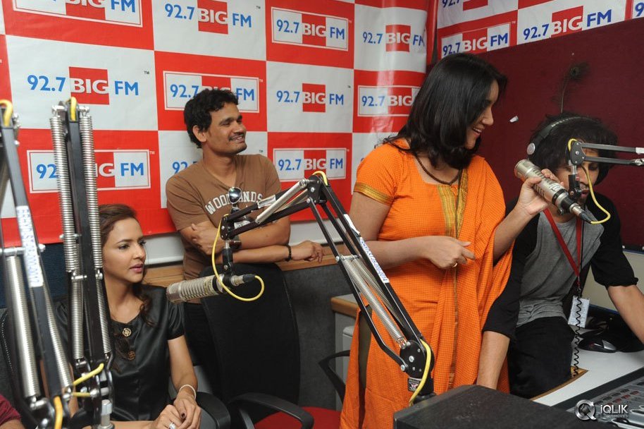Dongata-Movie-Team-at-Big-FM
